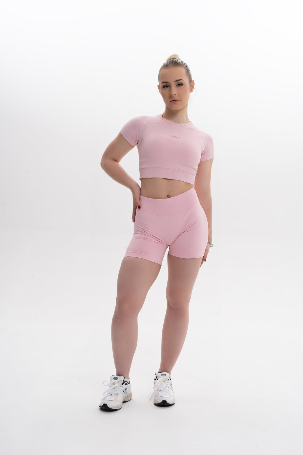Rosaria - Mid-rise Shaping Shorts
