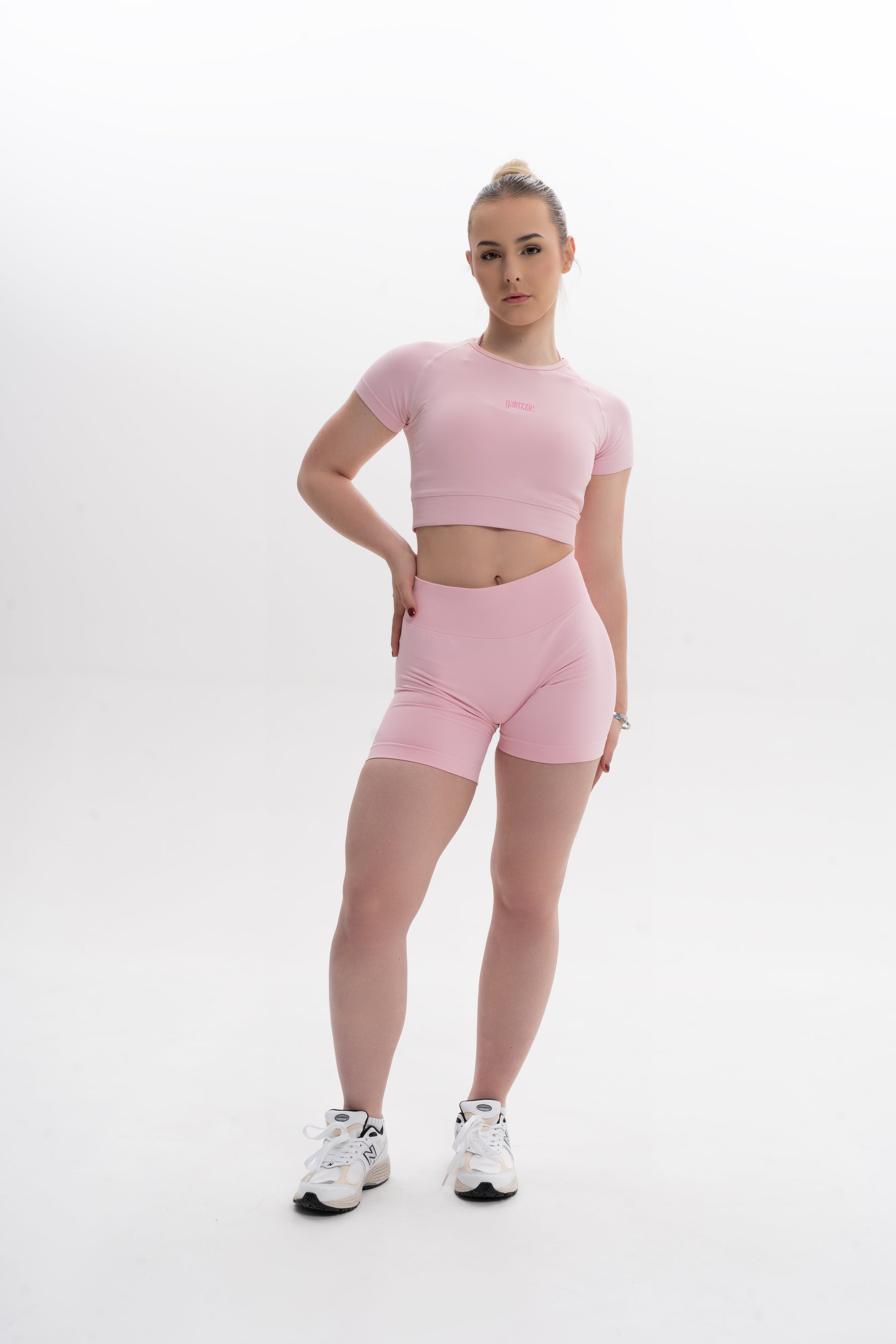 Rosaria - Mid-rise Shaping Shorts