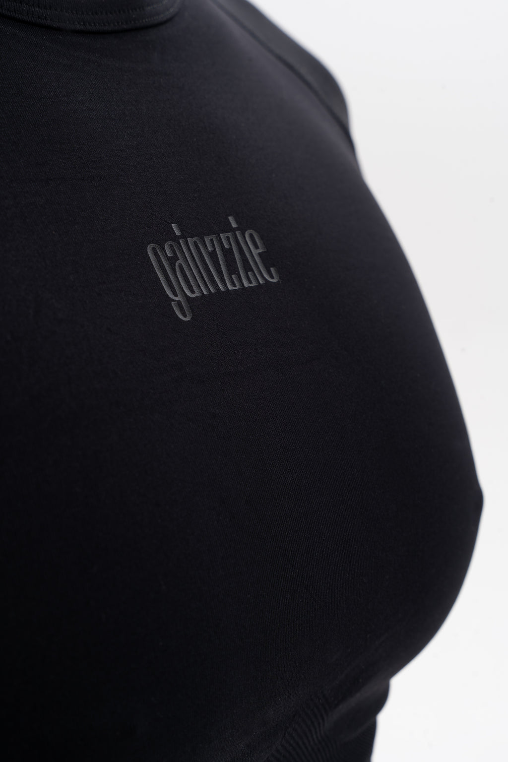Nera - Cropped Sports T-shirt