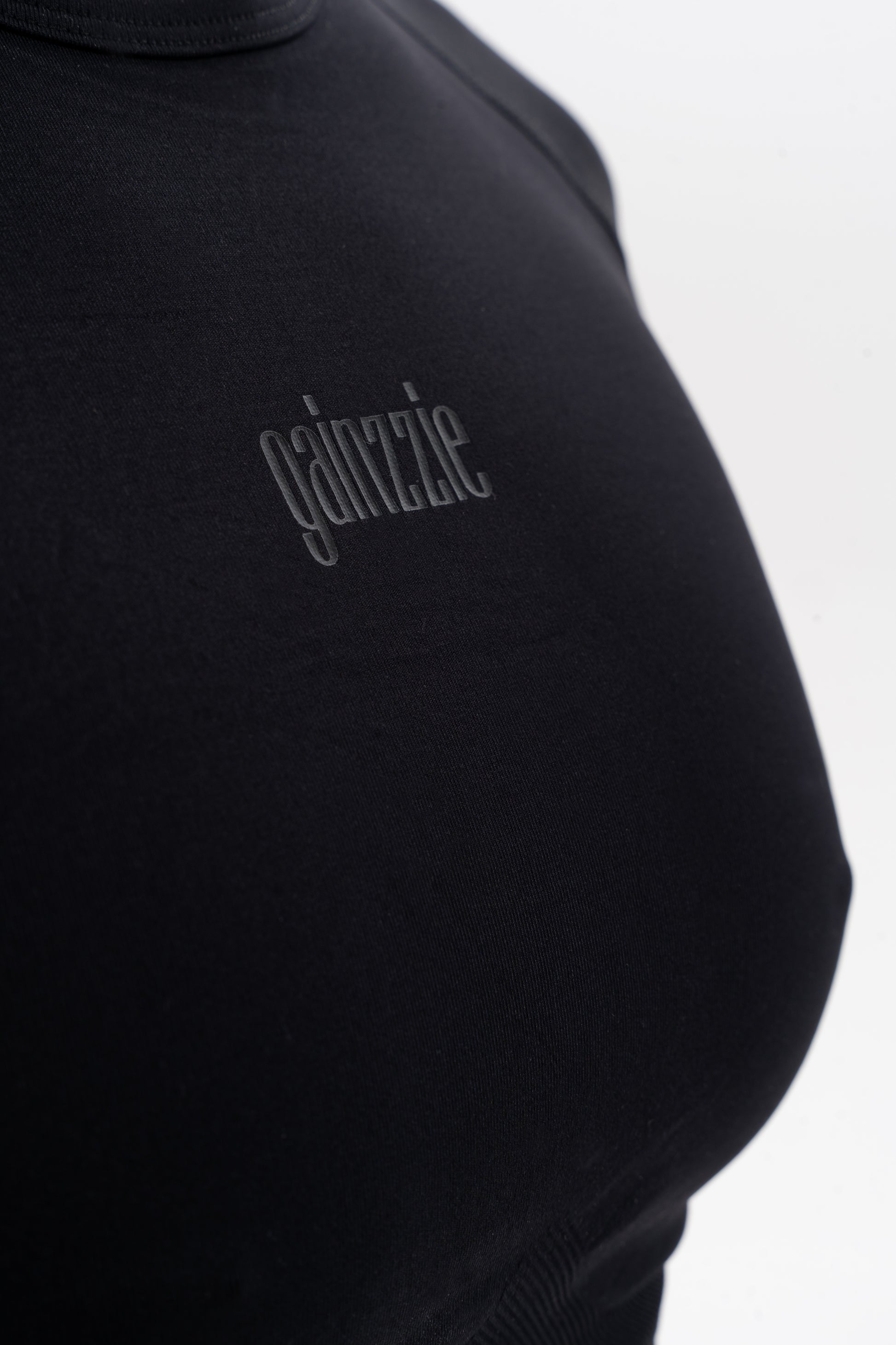 Nera - Cropped Sports T-shirt