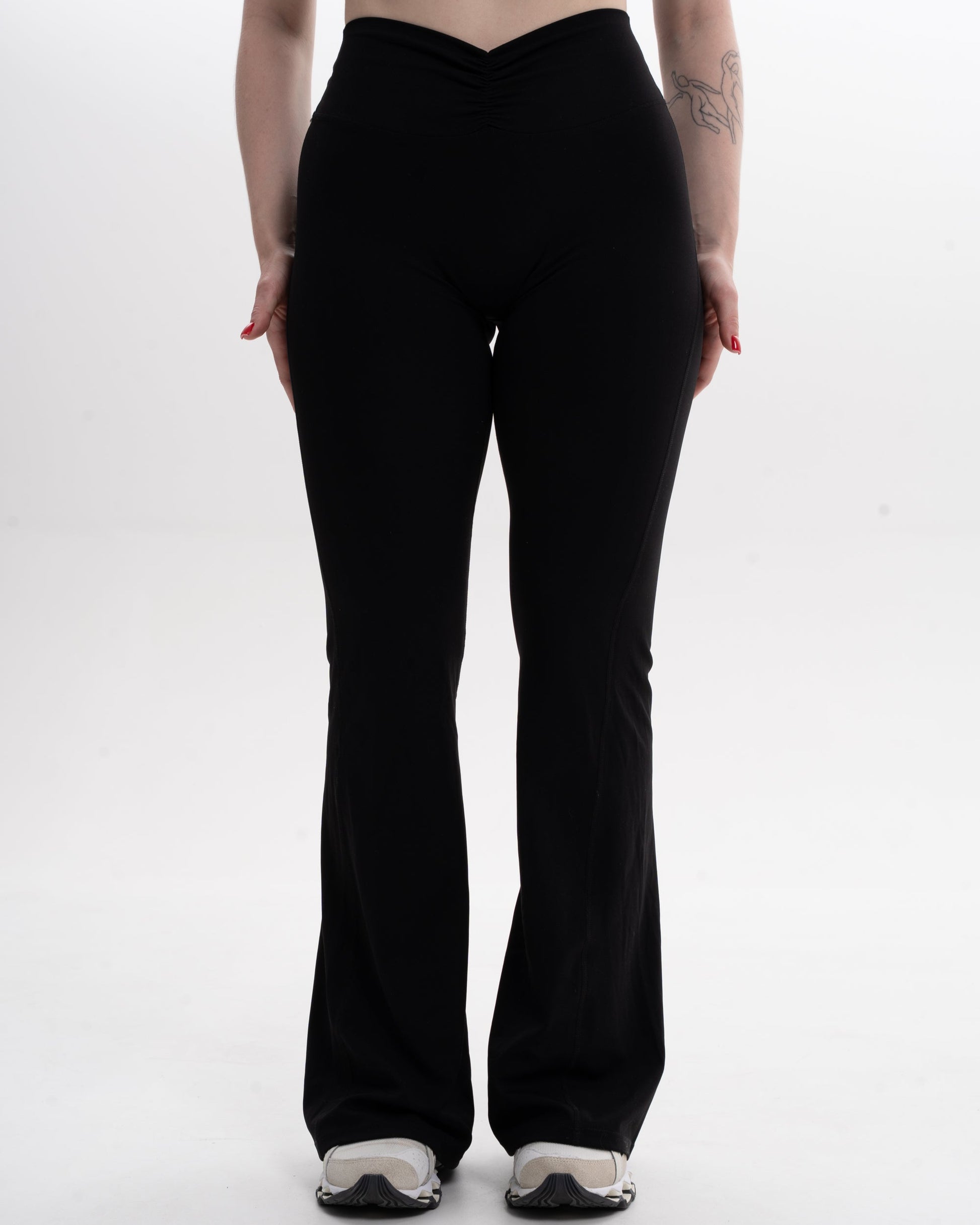 Nera - Flared Leggings